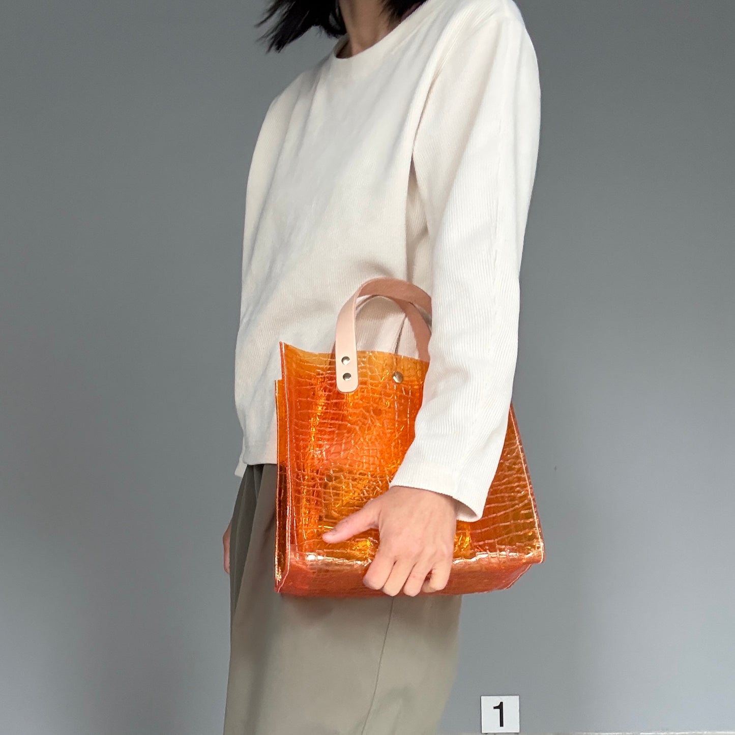 7月上旬＜予約＞Colored PVC(LeatherHandle)ToteM/🐊Crocodile Orange