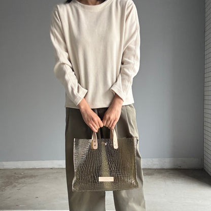 7月上旬発送＜新色＞Colored PVC(LeatherHandle)Tote L/ 🐊Crocodile Kahki Brown