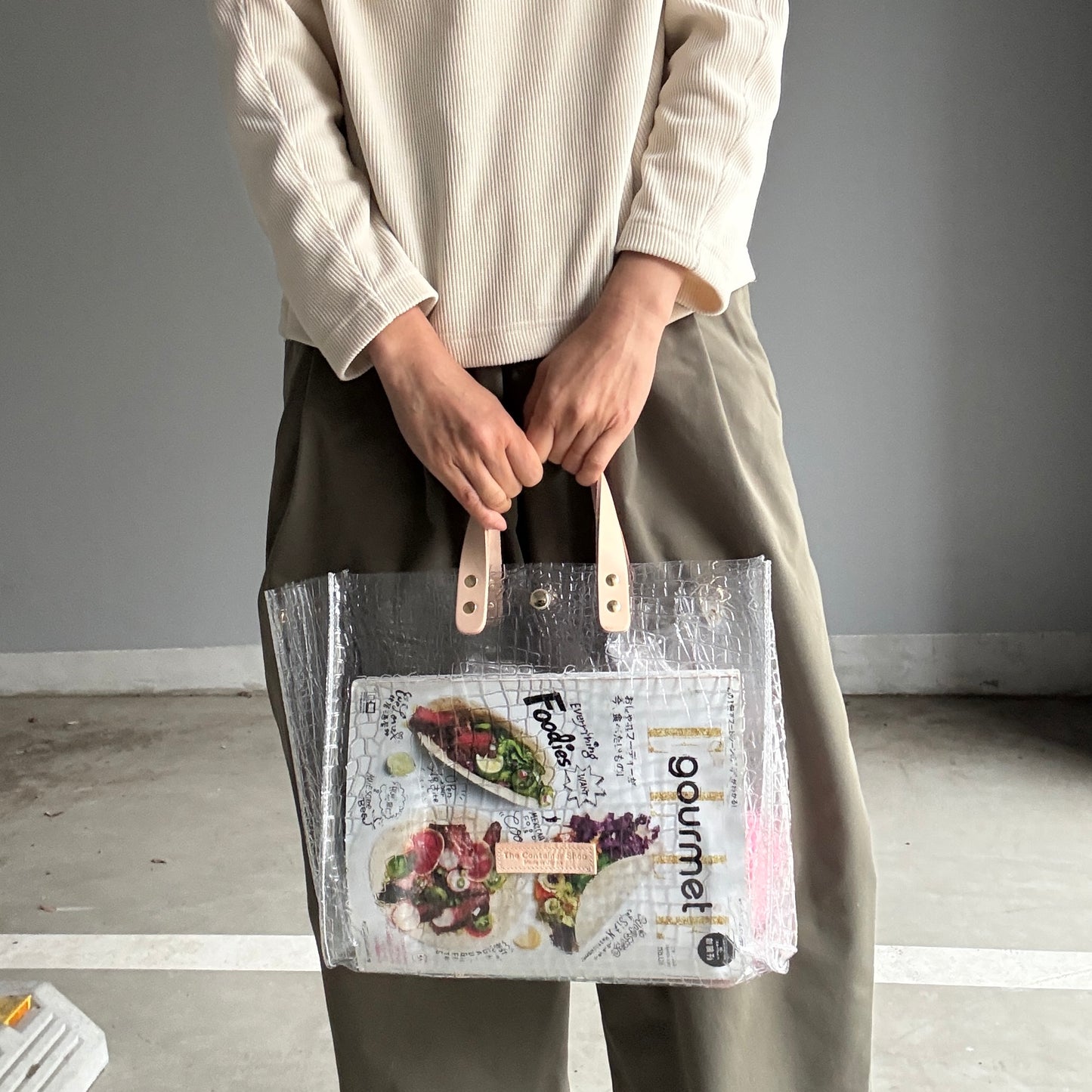 残りわずか）＜新色＞Colored PVC(LeatherHandle)Tote L/ 🐊Crocodile TOMEI