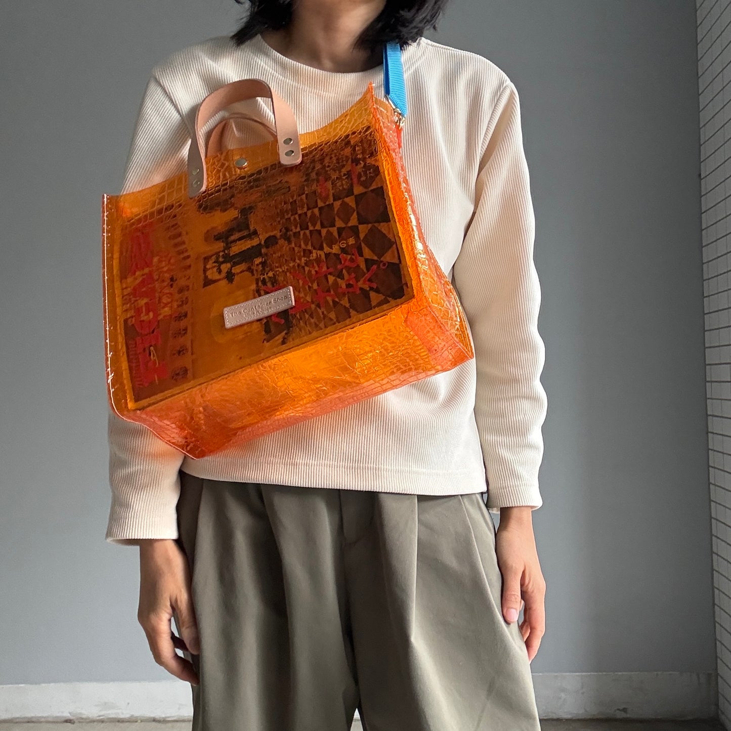 ＜予約＞Colored PVC(LeatherHandle)Tote L/🐊 Crocodile Orange