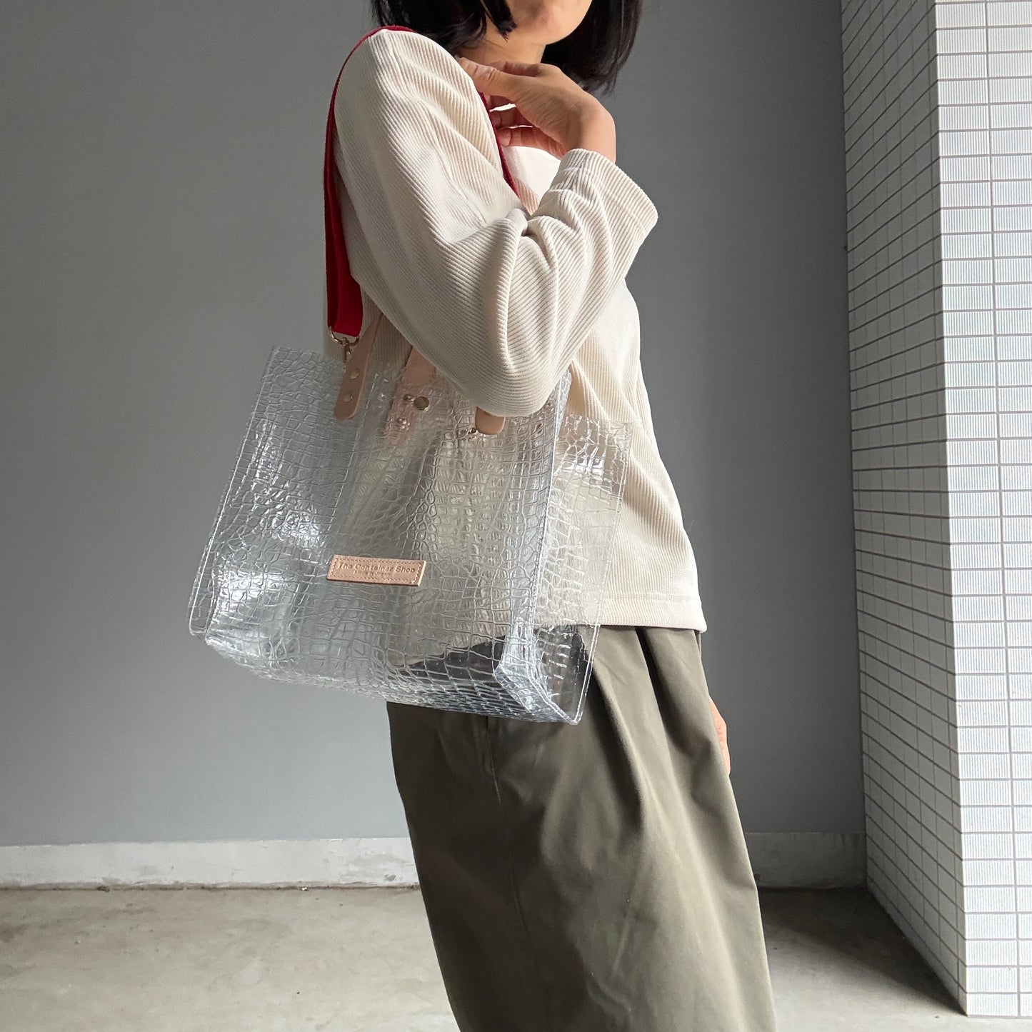 残りわずか）＜新色＞Colored PVC(LeatherHandle)Tote L/ 🐊Crocodile TOMEI