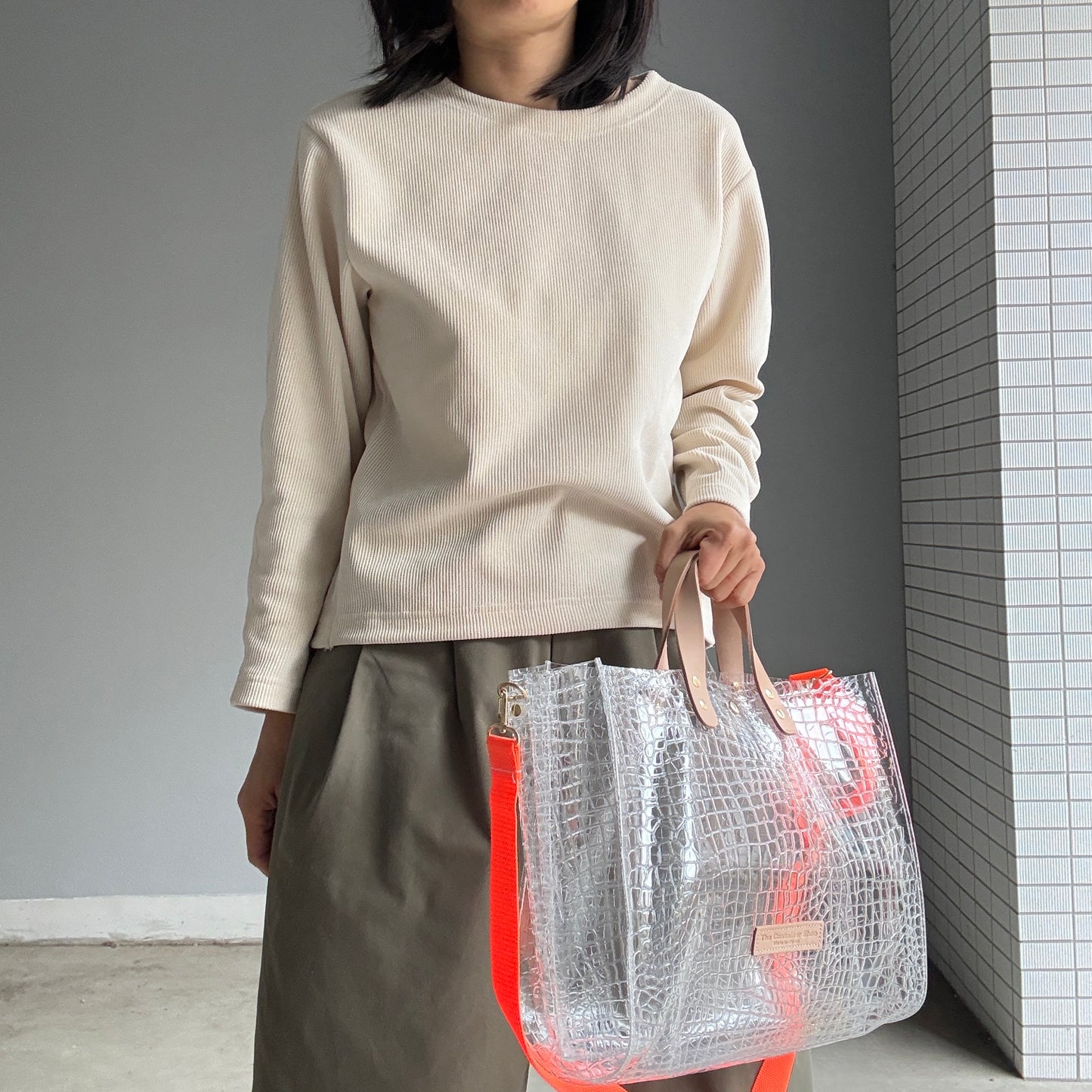 残りわずか）＜新色＞Colored PVC(LeatherHandle)Tote L/ 🐊Crocodile TOMEI