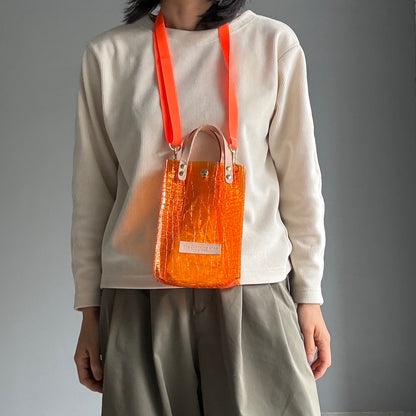 7月上旬＜予約＞Colored PVC(LeatherHandle)Pochette/🐊Crocodile Orange