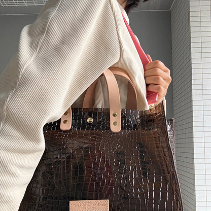 7月下旬発送Colored PVC(LeatherHandle)Tote L/🐊 Crocodile Dark Brown