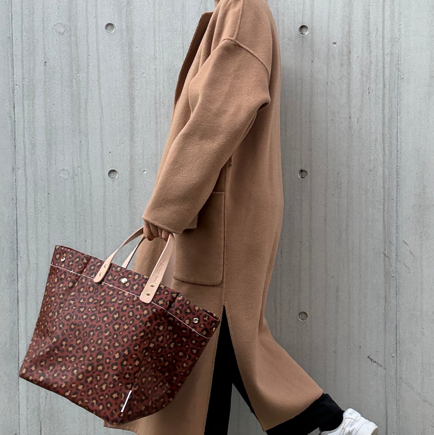 ＜数量限定＞「軽くて拭ける」Coated PVC Leopard（SQL)