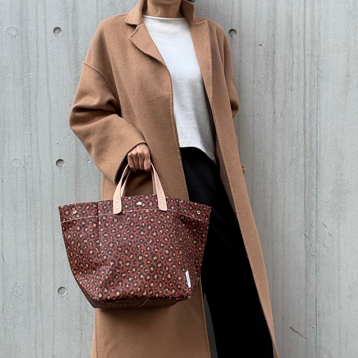 ＜数量限定＞「軽くて拭ける」Coated PVC Leopard（SQL)