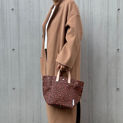 ＜数量限定＞「軽くて拭ける」Coated PVC Leopard（SQ)