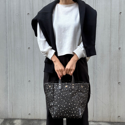 ＜数量限定＞「軽くて拭ける」Coated PVC Leopard（SQ)