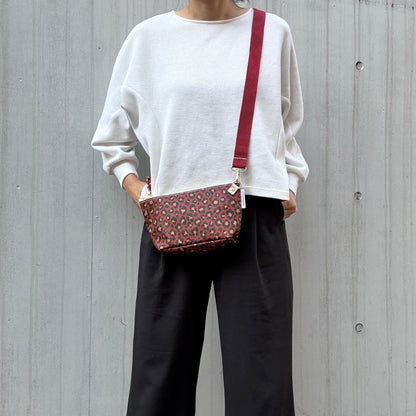 残りわずか＜数量限定＞「軽くて拭ける」Coated PVC Leopard（POCHETTE S)