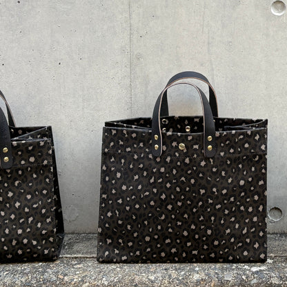 ＜数量限定＞「軽くて拭ける」Coated PVC Leopard（Rectangle M)