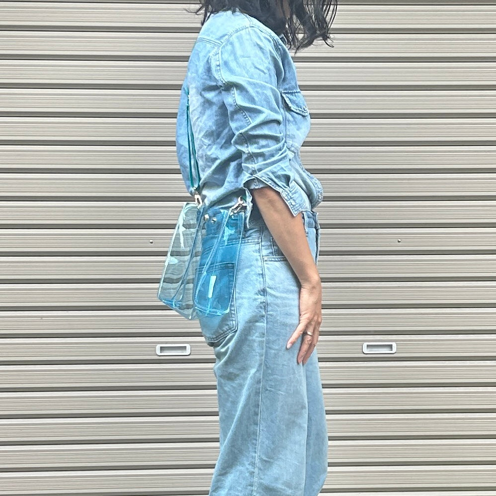 Colored PVC/Tumbler Pochette Light Blue