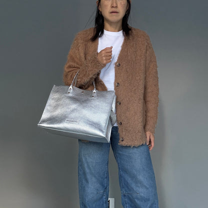 Cow Leather（Tote L）Argento