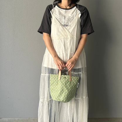 3,500 yen (tax included) "Wipeable" PVC processing (round bottom tote) dot pattern