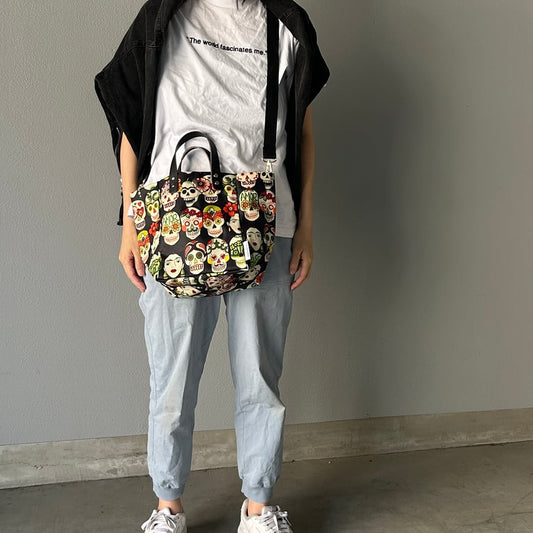 ＜ギフト＞「軽くて拭ける」Coated PVC（SQ）Gotas de Amor(EGG PLANT)