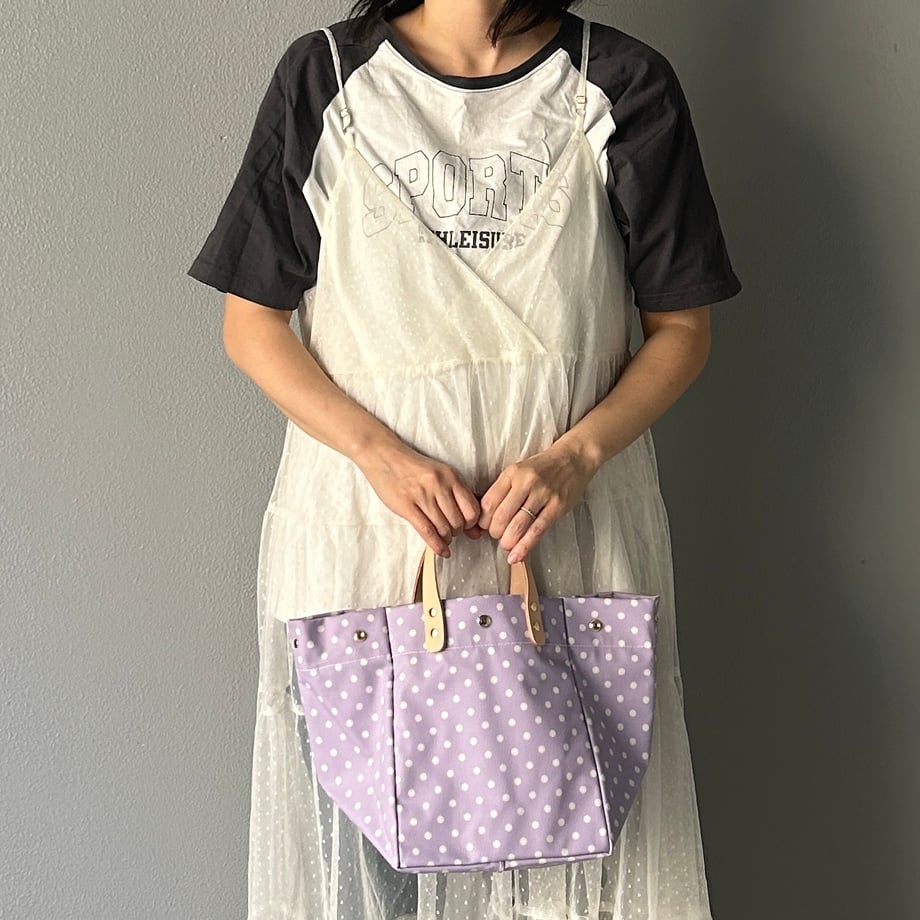 "Wipeable" Coated PVC (SQ) Polka dot pattern
