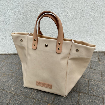 残1点「軽くて拭ける」PVC加工（SQ）  IVORY