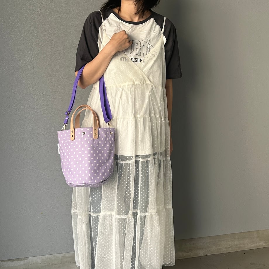 3,500 yen (tax included) "Wipeable" PVC processing (round bottom tote) dot pattern