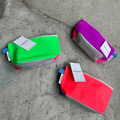 Tricolor pouch