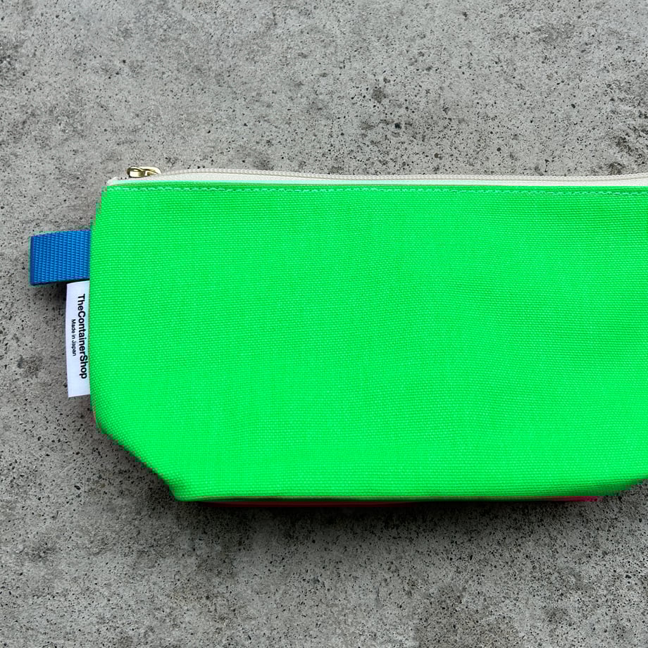 Tricolor pouch