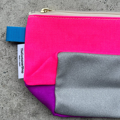 Tricolor pouch