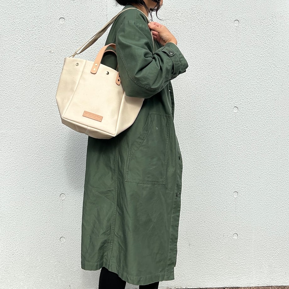 残1点「軽くて拭ける」PVC加工（SQ）  IVORY