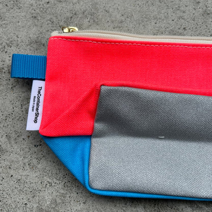 Tricolor pouch